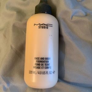 Jumbo Mac face and body N1